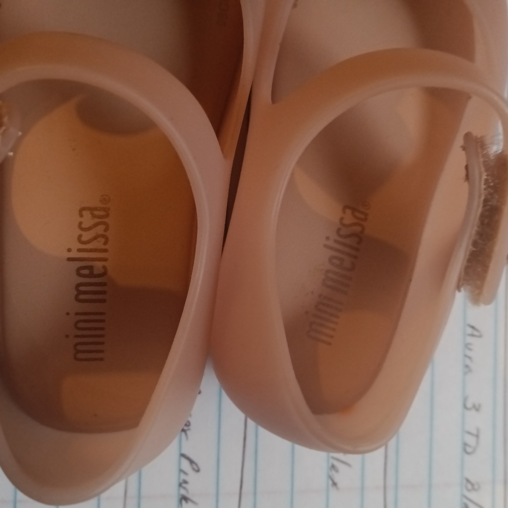 Shoes - Picture 2 of 7